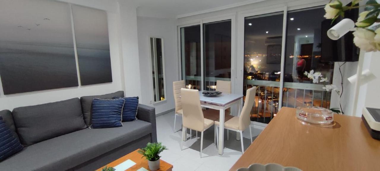 Appartamento Turisstiko Playa Carvajal Fuengirola Esterno foto